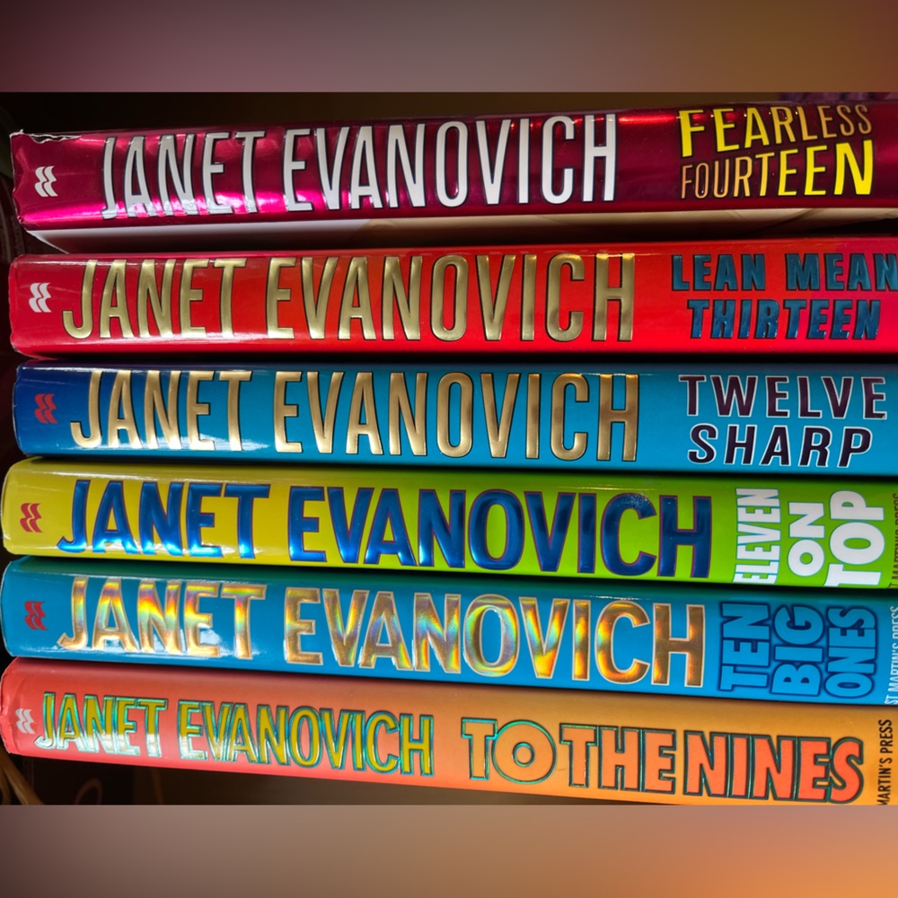 Bundle of 6 hardcover copies of Stephanie Plum books 9-14